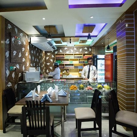 Hotel Mishuk Cox's Bazar Esterno foto