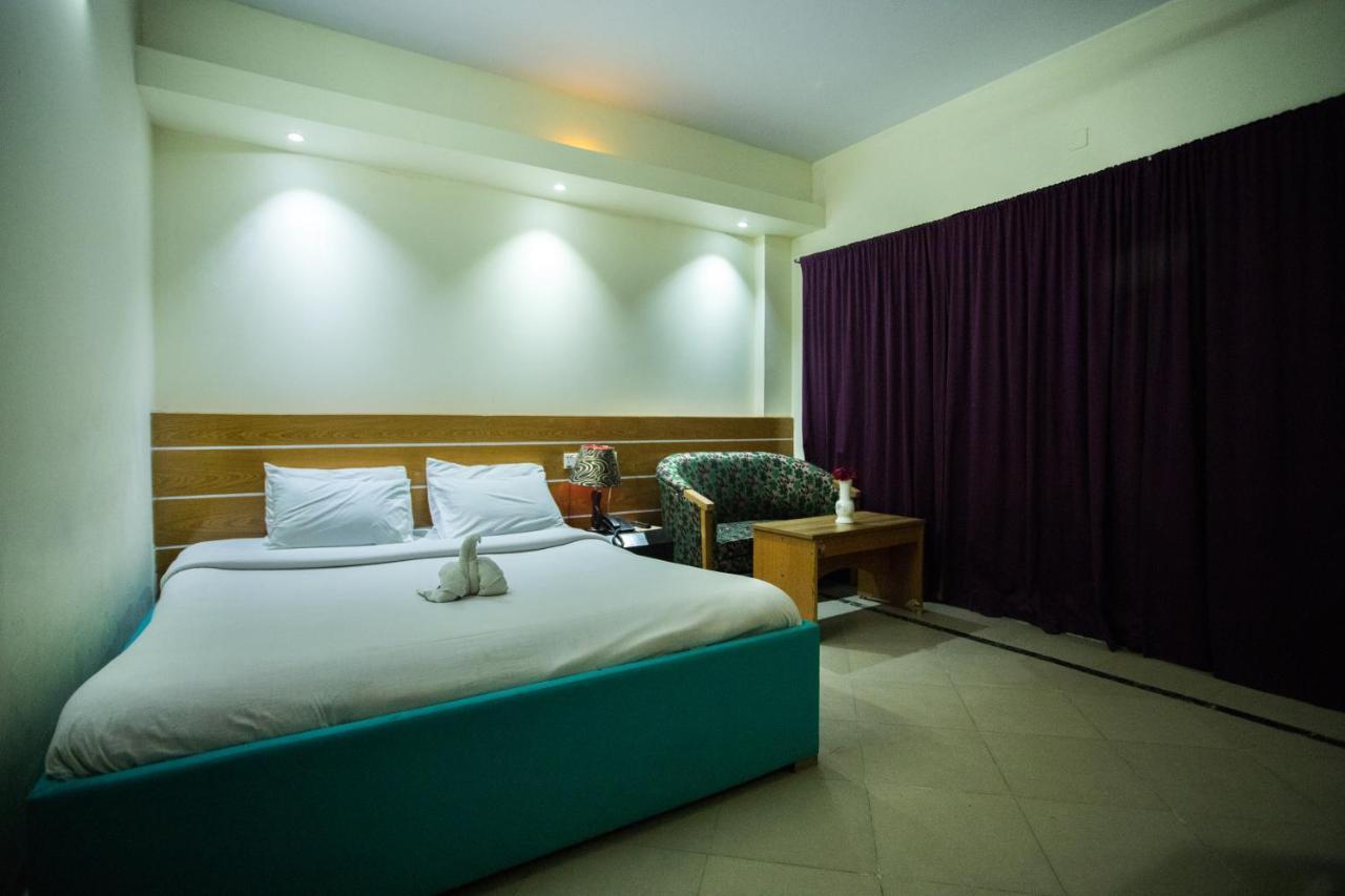 Hotel Mishuk Cox's Bazar Esterno foto