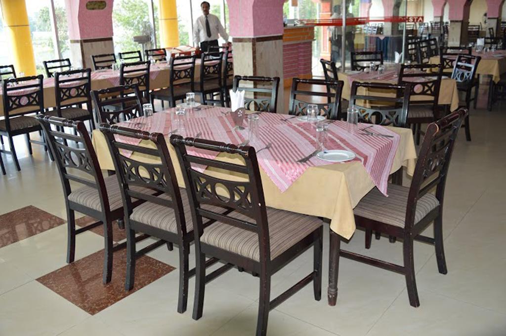 Hotel Mishuk Cox's Bazar Esterno foto