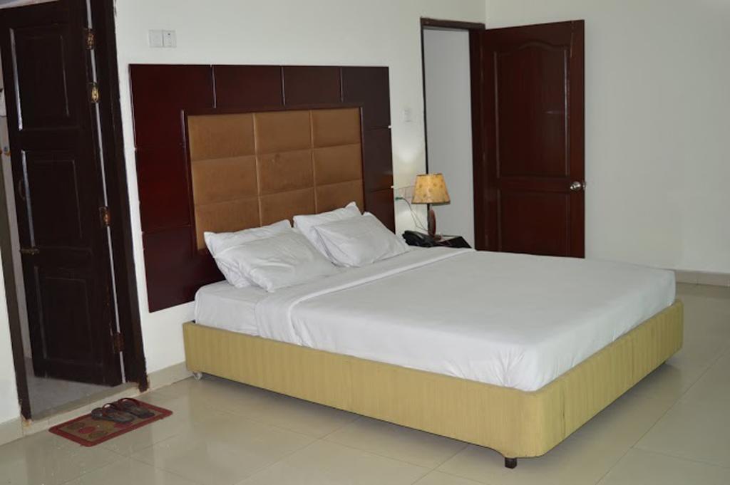 Hotel Mishuk Cox's Bazar Esterno foto