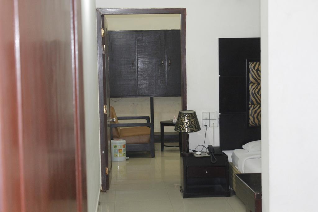 Hotel Mishuk Cox's Bazar Esterno foto